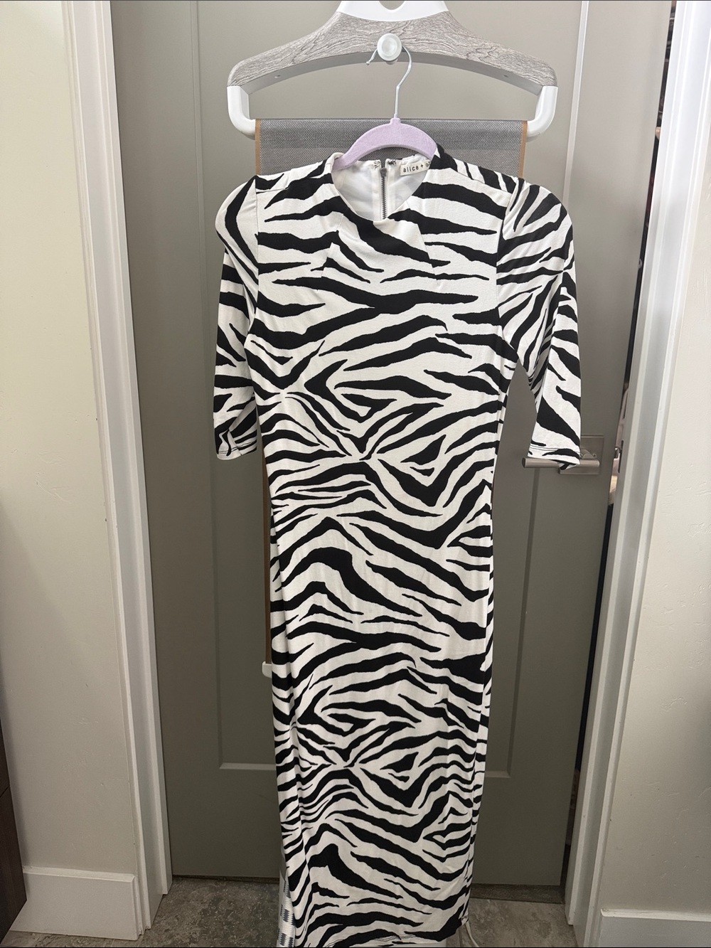 Alice + Olivia Zebra Print Midi Dress in Black & White